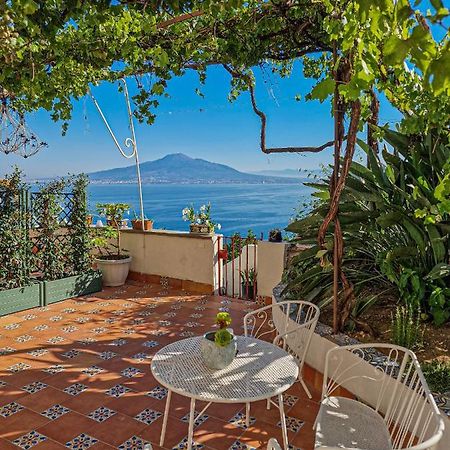 La Torretta Sea View Rooms วีโกเอเกวนเซ ภายนอก รูปภาพ