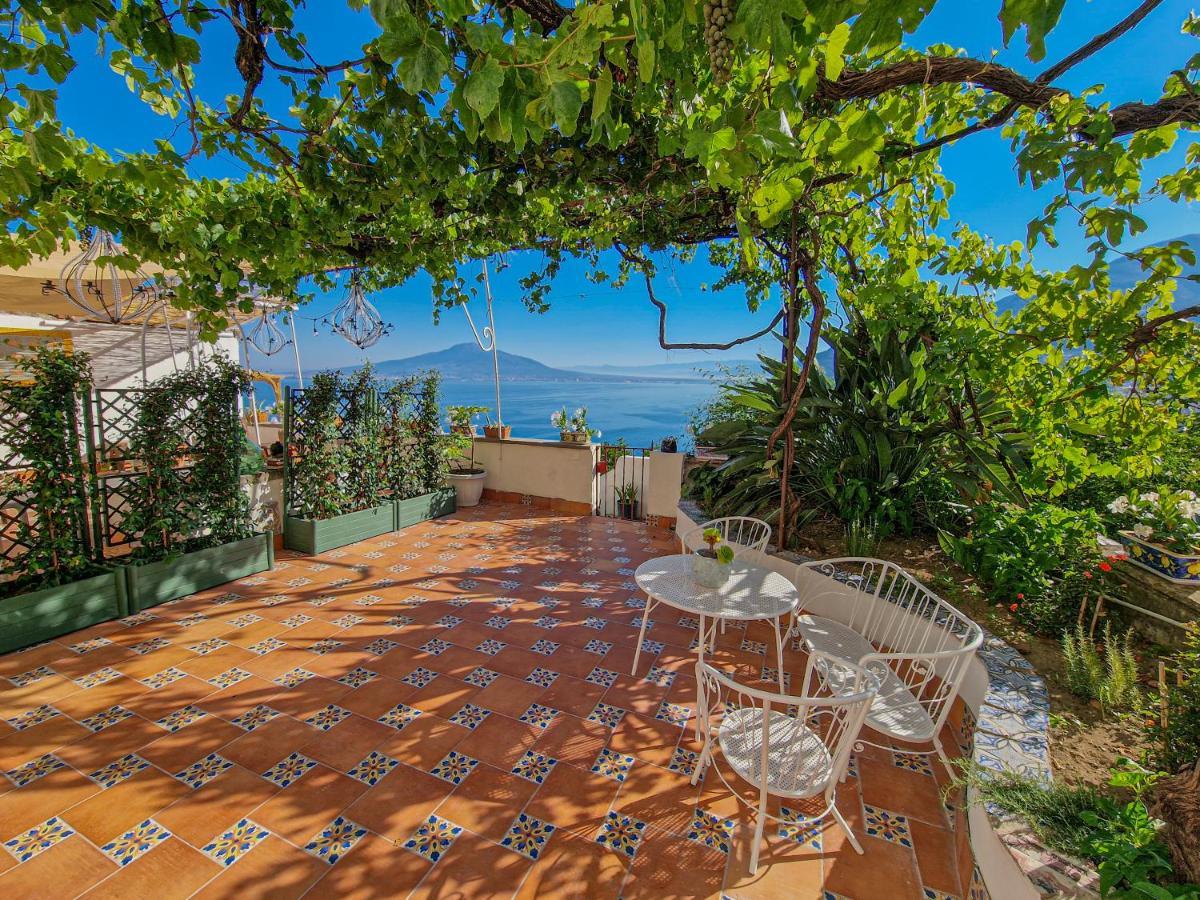 La Torretta Sea View Rooms วีโกเอเกวนเซ ภายนอก รูปภาพ