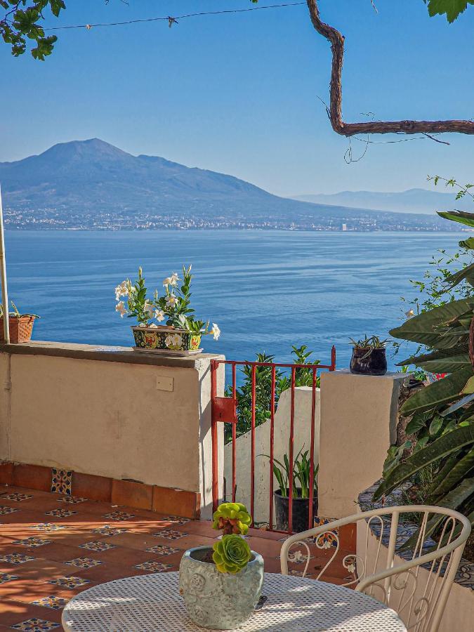 La Torretta Sea View Rooms วีโกเอเกวนเซ ภายนอก รูปภาพ