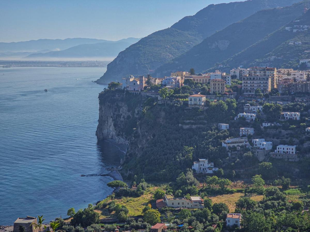 La Torretta Sea View Rooms วีโกเอเกวนเซ ภายนอก รูปภาพ